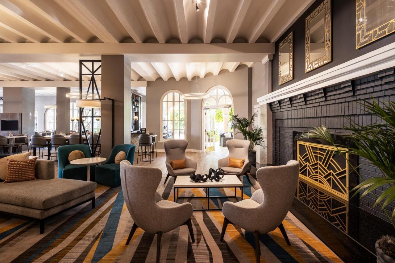 Crowne Plaza Phoenix - Chandler Golf Resort By Ihg Exterior photo