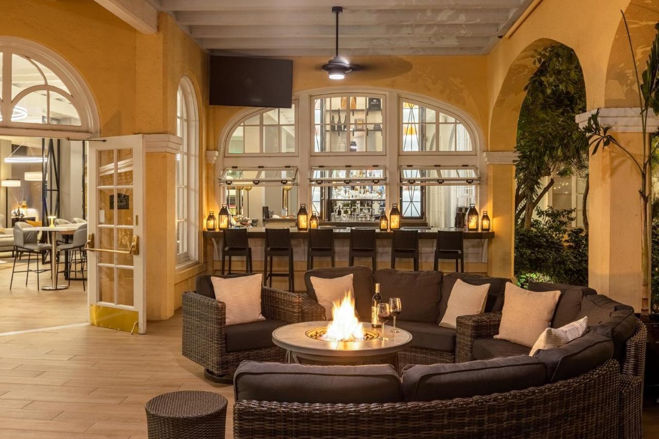 Crowne Plaza Phoenix - Chandler Golf Resort By Ihg Exterior photo
