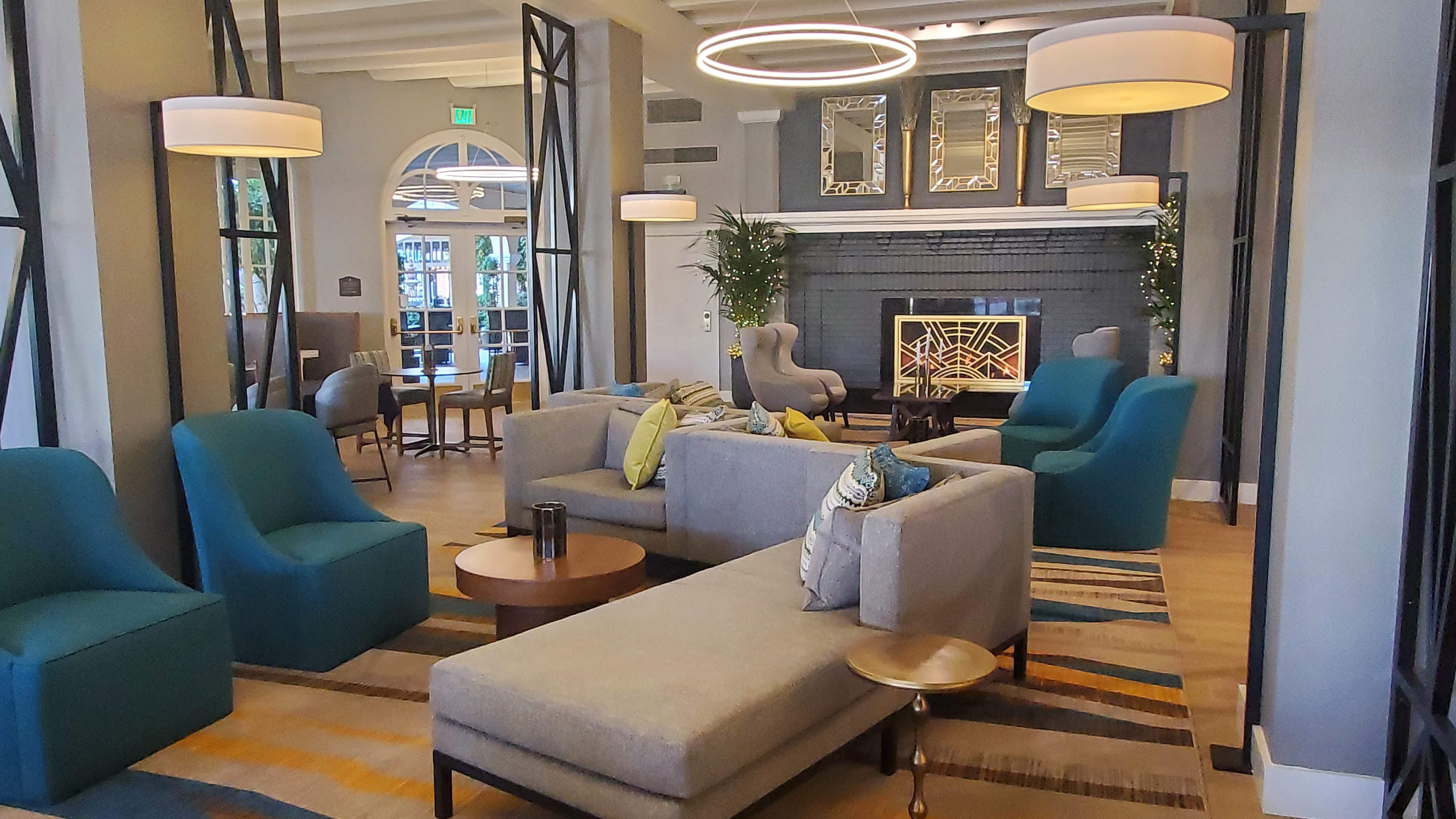 Crowne Plaza Phoenix - Chandler Golf Resort By Ihg Exterior photo