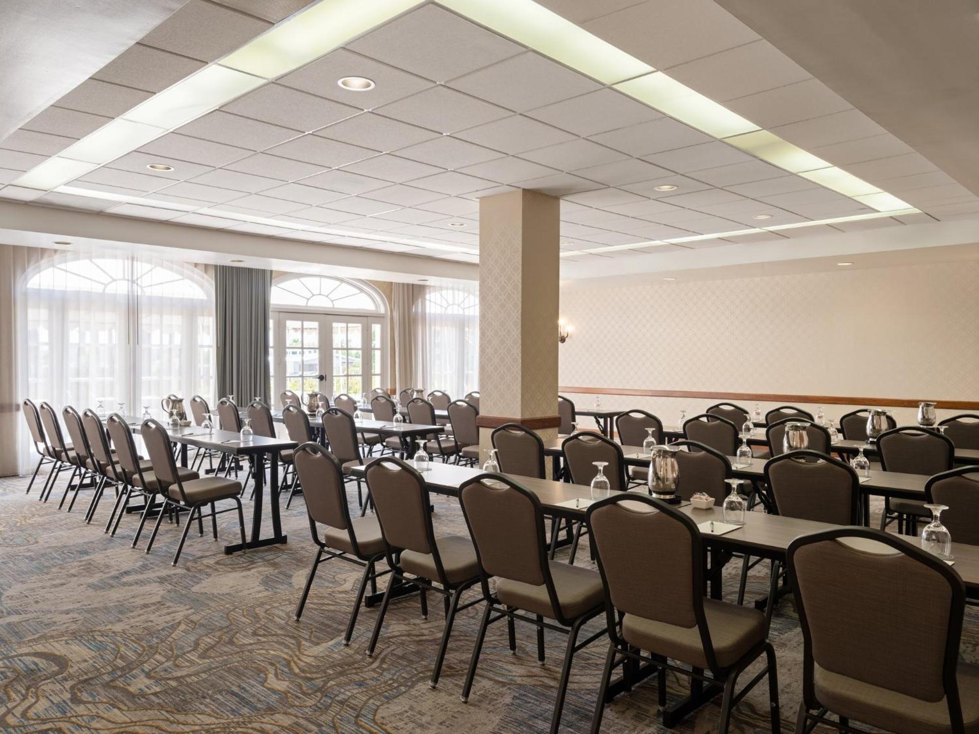 Crowne Plaza Phoenix - Chandler Golf Resort By Ihg Exterior photo
